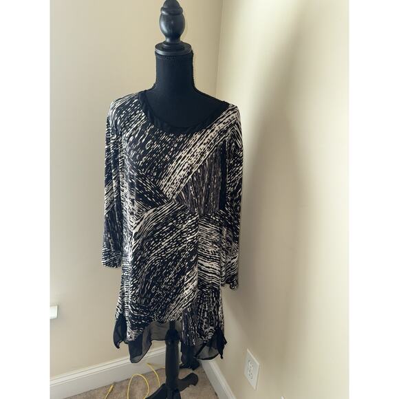 Cato Blouse Shirt Top Women 18/20W Black White Animal Print Zebra Casual Flowy - Picture 1 of 4
